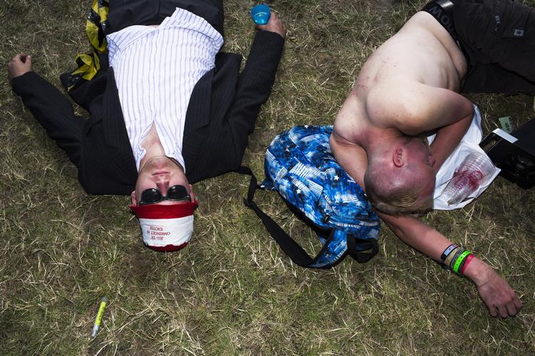 Avs. Opvarmningsdagene kan tage hårdt på festivalens ivrige gæster. 