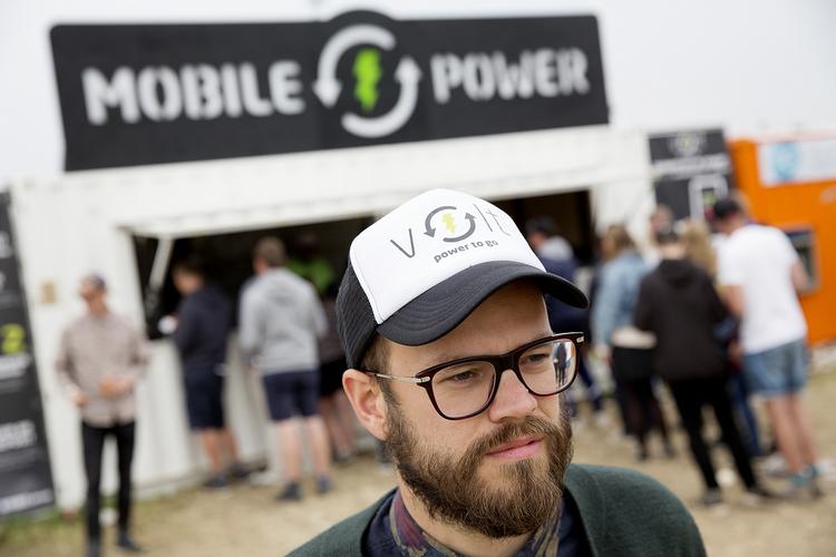 IVÆRKSÆTTER. Tobias Aabye Dam har stiftet firmaet sammen med sin bror og ven. 