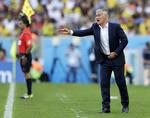 URUTINEREDE. Didier Deschamps mener, hans franske hold manglede erfaring med de store kampe i kvartfinalen mod Tyskland. 