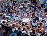 Fællesskab. Fodbold samler folk i Argentina og bliver brugt politisk. 
