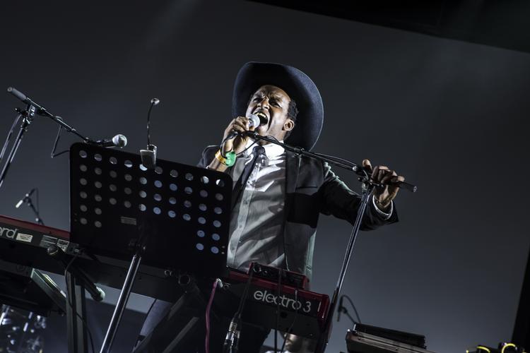 Dans. Det var Atomic Bomb-koncerten i en nøddeskal. Alle dansede. 