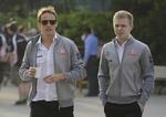 Holdet. Jenson Button og Kevin Magnussen er holdkammerater, men de er også konkurrenter. 