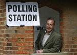 VALGVINDER. Ukips Nigel Farage blev en af de store stemmeslugere ved briternes euparlamentsvalg. Nu står hans gruppe til at gå glip af en udvalgspost takket være en rævekage hos parlamentets store parter. 