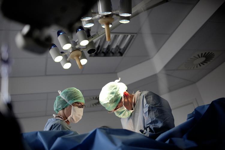 nyre. For netop nyretransplantationer kan levende donorer være en mulighed, og derfor har handlingsplanen et særskilt fokus på at få flere levende donorer. 