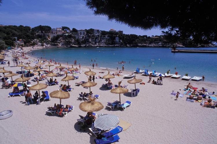 Driverliv. I første omgang kunne Momondos nye 'rejsefinder' ikke lokalisere en strand til familieferien. Men så trykkede vi på lidt andre knapper. 