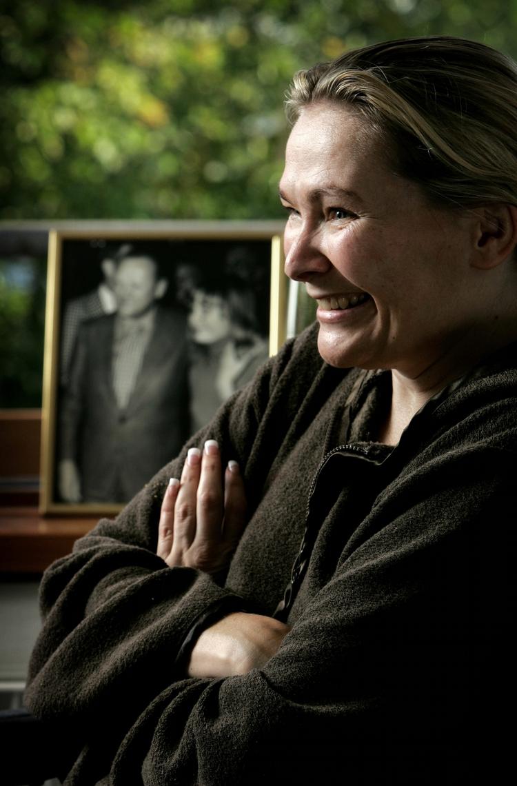 Dødsfald. Søsser Krag er død i en alder af 51 år efter længere tids sygdom. 