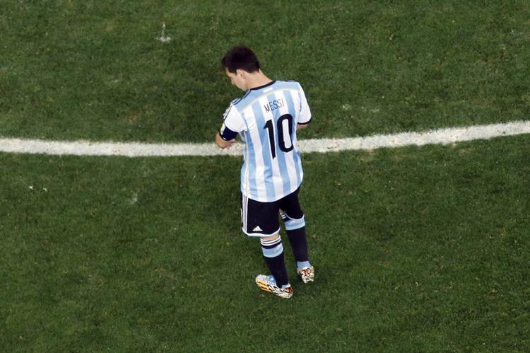 Doven. Lionel Messi har ikke løbet meget ved denne VM-slutrunde, hvor han i samtlige Argentinas kampe er den markspiller, der har løbet færrest meter. Både på sit eget og modstanderens hold. 