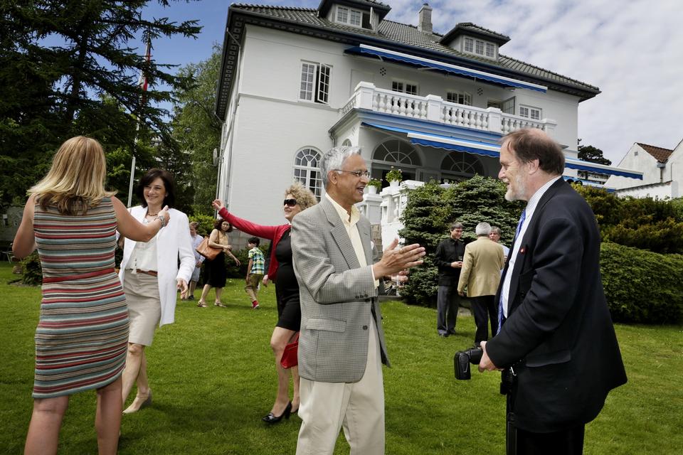HOLSTING KLAUS/POLITIKEN