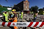 EKSPLOSION. Redningsmandskab måtte i al hast evakuere 29 metroarbejdere fra tunnelrørene under Nuuks Plads efter den voldsomme arbejdsulykke. 