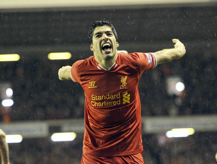 Haps. Luis Suárez er fortid i Liverpool. Barcelona henter den kontroversielle angriber. 