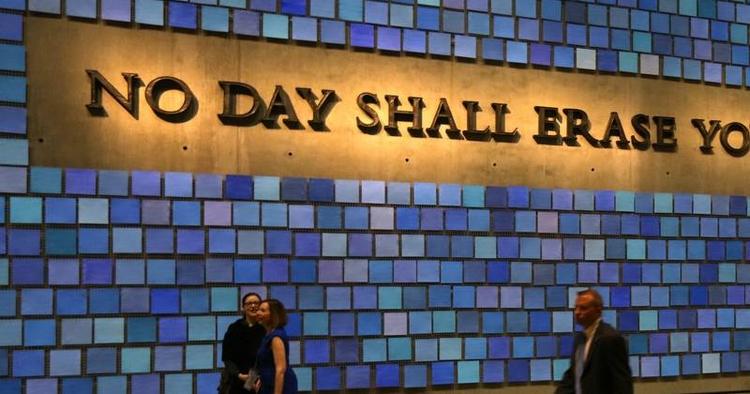 Kritik. National September 11 Memorial Museum er flere gange siden åbningen i maj blevet kritiseret for at lukrere på en tragisk hændelse. Nu droppes planerne om at åbne en gourmetrestaurant ved mindesmærket. 
