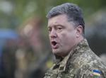 Hævn. Ukraines præsident, Petro Porosjenko, lover død og ødelæggelse over dem, der i dag har dræbt op mod 30 ukrainske soldater med et missilangreb. Billedet er fra tirsdag, hvor han gav en tale til den ukrainske hær. 