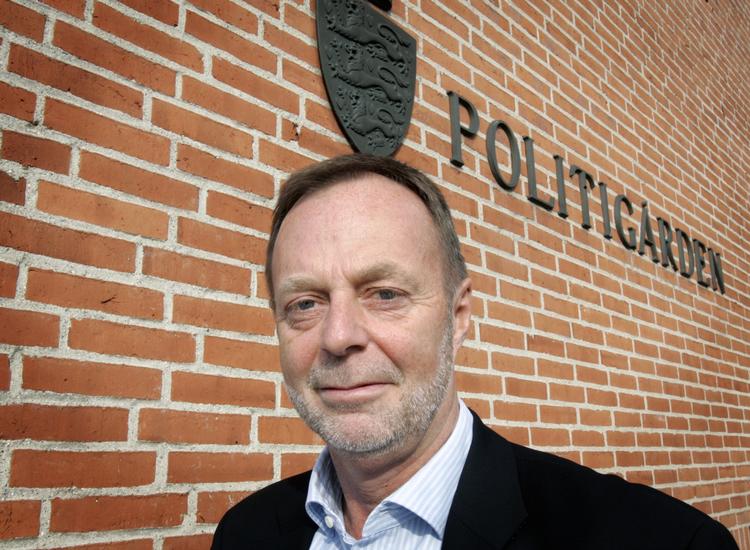 Tilfreds. I dag har Østre Landsret afgjort, at politiet havde ret til at beslaglægge computere, telefoner med mere i Aller-koncernen. Politiet havde ønsket at gennemgå materialet alene, men nu skal byretten også være med. Samlet set er der tilfredshed hos Bent Isager-Nielsen, politiinspektør og efterforskningschef ved Københavns Vestegns Politi. 