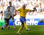 2006. Henrik Larssons sidste optræden ved VM var i 2006, hvor han brændte et straffespark i 1/8-finalen mod Tysklands senere bronzevindere. 