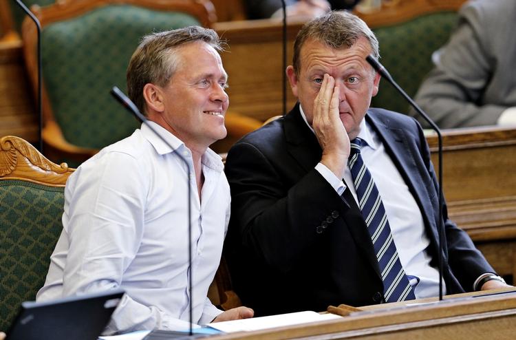 samarbejde. Anders Samuelsen (LA) udtrykker, i modsætning til tidligere, et ønske om at sidde med i en borgerlig regering. 