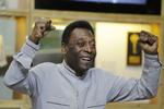 Pele. Den brasilianske fodboldlegende tror på, at tyskerne viser sig stærkere end Argentina i aften. 