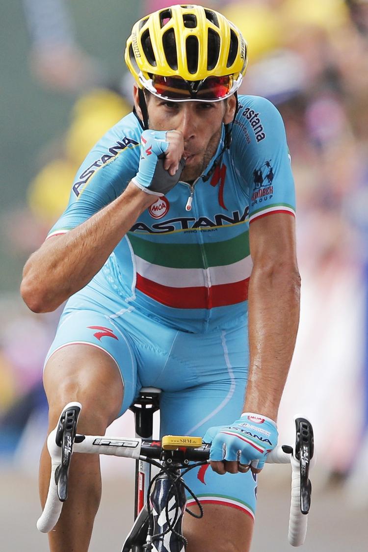 favorit. Nibali fik lidt af en dobbeltsejr i dag. Contador udgik og Nibali kørte sig i gult. 