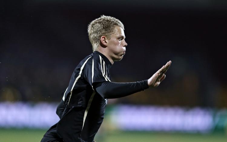 Den 22-årige Kasper Kusk havde en stor andel, da AaB i sidste sæson blev en overraskende dansk mester og pokalvinder. Han spillede alle 33 ligakampe, scorede 12 mål og lagde op til otte. 