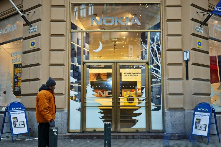 FYRINGER. Finnernes værste frygt i forbindelse med Microsofts overtagelse af Nokias mobildivision ser ud til at blive virkelighed - 1.000 finner kan nu miste jobbet. (arkivfoto) 