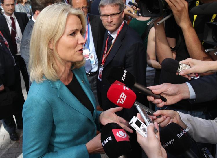Mødeudsættelse. Statsminister, Helle Thorning-Schmidt (S), var af flere nævnt som et bud på en ny EU-præsident. Hun fortalte ved gårsdagens topmøde i Bruxelles, at hun ikke er kandidat til posten. 