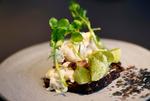 Genopdaget. Sådan kan smørrebrød også se ud. Øl &amp; Brød på Vesterbro er et af de nye steder i København, der får stor ros for tilgangen til klassisk dansk mad. 