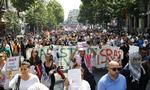 Unikt. I Paris var der lørdag demonstrationer imod den israelske stats handlinger i Gaza, selvom konflikten ifølge forsker Virgil Hawkins er opprioriteret i forhold til lidelsernes omfang. 