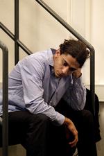 Truet. Yahya Hassan er en af de fem danske kunstnere, der lever med dødstrusler som en konsekvens af deres ytringer og arbejde. 