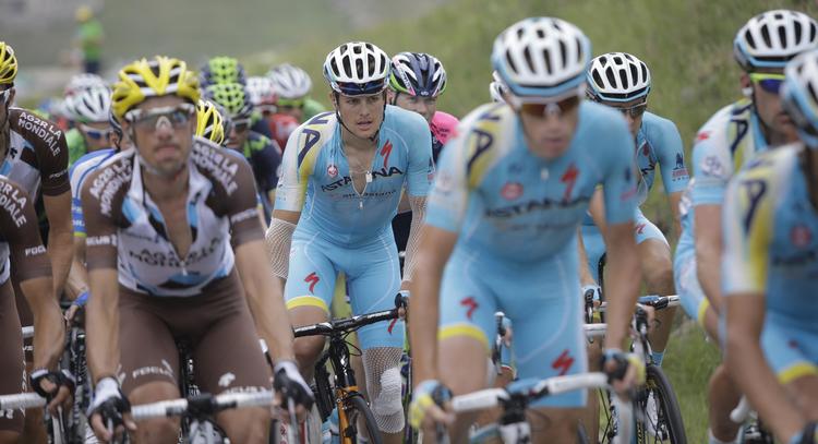 Mærket. Danske Jakob Fuglsang er stadig ikke på toppen efter sit styrt på fredagens bjergetape i Tour de France. Nu ser han frem mod et par rolige dage inden de næste bjerge venter. 