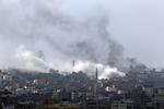 Krig. En humanitær våbenhvile på to timer i dag nåede dårligt nok at træde i kraft, før granaterne igen regnede med over GAza. 