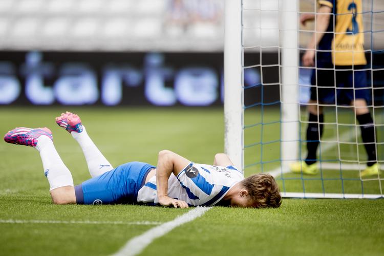 Nederlag. OB-spillerne taber 1-2 til oprykkerne fra Hobro IK. Mads Hvilsom blev dobbelt målscorer. 