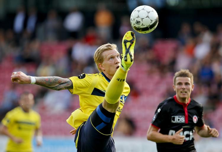 Akrobatisk. Men gymnastiske øvelser hjalp ikke Brøndby, der ikke kunne klare midtjydernes offensiv. 