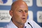 Ukraine. FCK har meddelt Uefa, at de ikke kan komme til Ukraine for at spille mod Dnipro i byen Dnipropetrovsk i næste uge. Byen ligger blot 300 kilometer fra det sted, MH17 i sidste uge styrtede ned. 