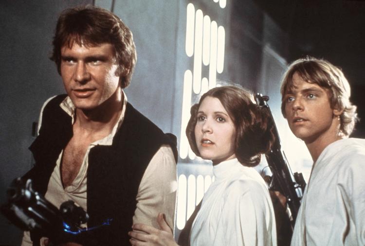 STJERNETRIO. De tre klassiske karakterer Han Solo (Harrison Ford), Princess Leia (Carrie Fischer) og Luke Skywalker (Mark Hamill) vender tilbage i Star Wars 'Episode 7', som får premiere i december 2015. 