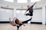 Nyt liv. I 2008 fik bevægelseshuset Dansekapellet tilladelse til at omdanne det gamle kapel i Bispebjerg. Fire år senere rykkede de ind. Bahadir Berber (øverst) lever i dag af at danse. Foto: Finn Frandsen 