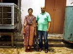 UDVIST. Asma Gilani sloges for at være i Danmark, hvor deres ægteskal iblev kendt ugyldigt - indtil hun fik rettens ord for det modsatte. Alligevel skulle hun forlade Danmark. Privatfoto af familien forleden i Pakistan 