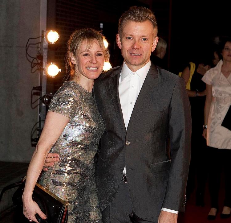 Indsigt. Casper Christensen, der her ses med sin tidligere hustru Iben Hjejle, vil formentlig gøre brug af en nyopstået ret til at få indblik i Se og Hørs person oplysninger om ham. 