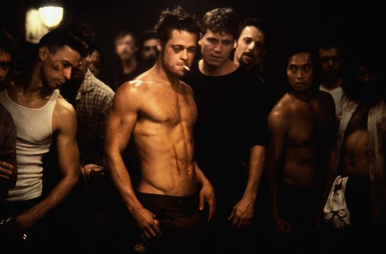 Bøf. Næste år kommer der en opfølgning på historien om Tyler Durden og Fight Club. Det er dog den litterære version, og ikke, som her, David Finchers film. 