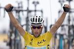 magtdemonstration.  Vincenzo Nibali viste alverden, hvem der er den store hersker i dette års Tour de France. 