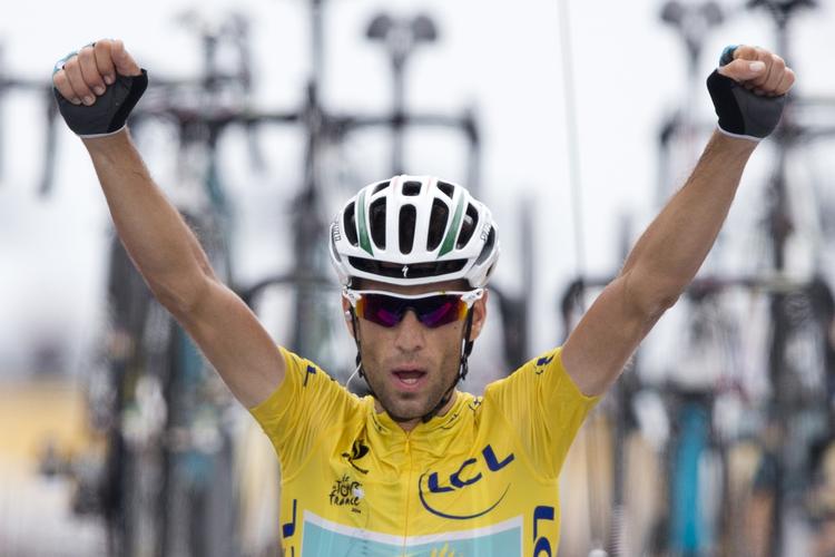 magtdemonstration.  Vincenzo Nibali viste alverden, hvem der er den store hersker i dette års Tour de France. 