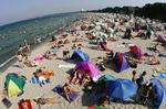 Risiko. Der er udstedt badeforbud på mange tyske strande på grund af kraftige strømme. Det gælder bl.a. Timmendorfer Strand. Billedet er taget på et tidspunkt, hvor badning var tilladt. 