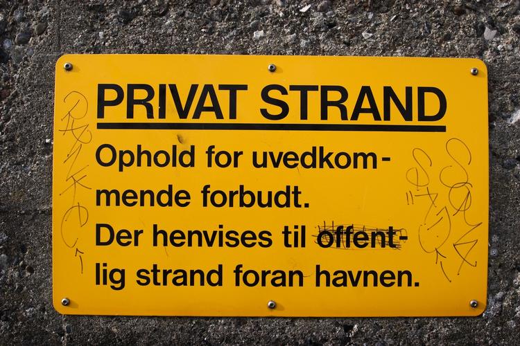 misvisende. Der er mange eksempler på skilte, som er misvisende, og som derfor afskrækker folk fra at opleve naturen der, lyder det fra Friluftsrådet. 