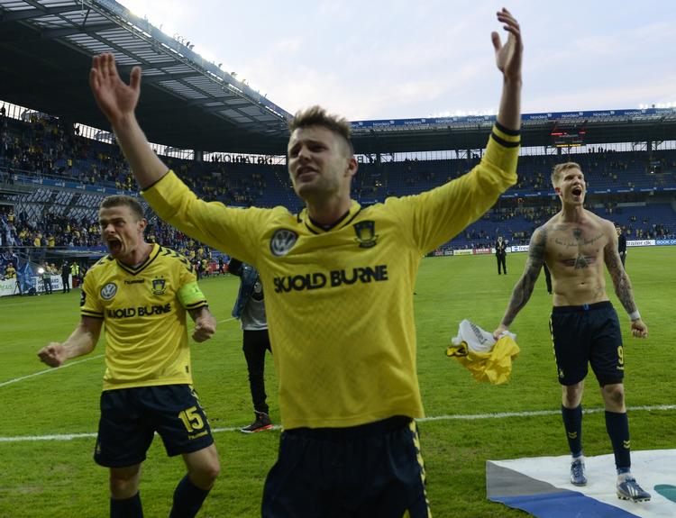 skifter. Daniel Stenderup (midt) kommer til Esbjerg efter 10 år i Brøndby. 