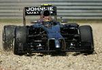 træning. Kevin Magnussen kører fra banen ved træningen i Ungarn. 