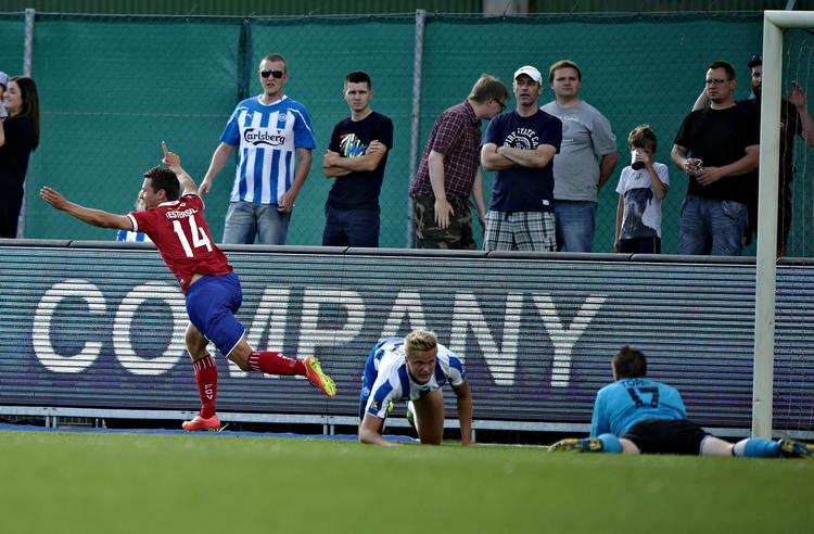 Superliga. FCVs Rasmus Festersen scorer til 1-0 mod OB. 