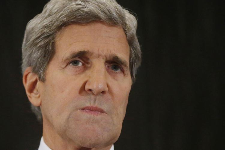 Gaza. John Kerry afviser på pressemøde til aften, at der er fremsat et konkret våbenhvile forslag, som Israel har afvist. 