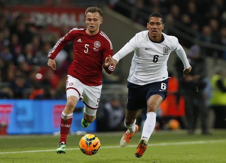 fremgang. Peter Ankersen (tv) under landskampen mod England i marts. 