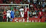 drop. FCN's Kim Aabech (th) scorer efter Stephan Andersens (i blåt) kikser i FCK-målet. 