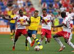 rygestop. Jack Wilshere (i gul trøje)  fik en halvleg for Arsenal i kampen lørdag mod New York Red Bulls, som amerikanerne  vandt 1-0. 