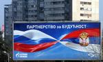 KRISE. Hvis sanktionerne rammer den russiske eksport af olie og gas gennem Gazprom, der her fejrer sit partnerskab med Serbien, kan økonomien knække. 
