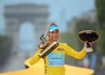 FORGYLDT. I søndags var der guld til Vincenzo Nibali, der blev yderligere forgyldt for at cykle en tur i Aalst i aftes. 